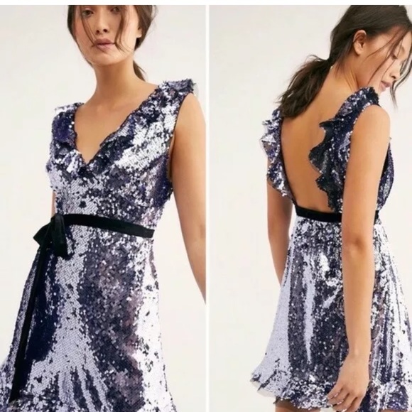 perfect velvet sequins dress